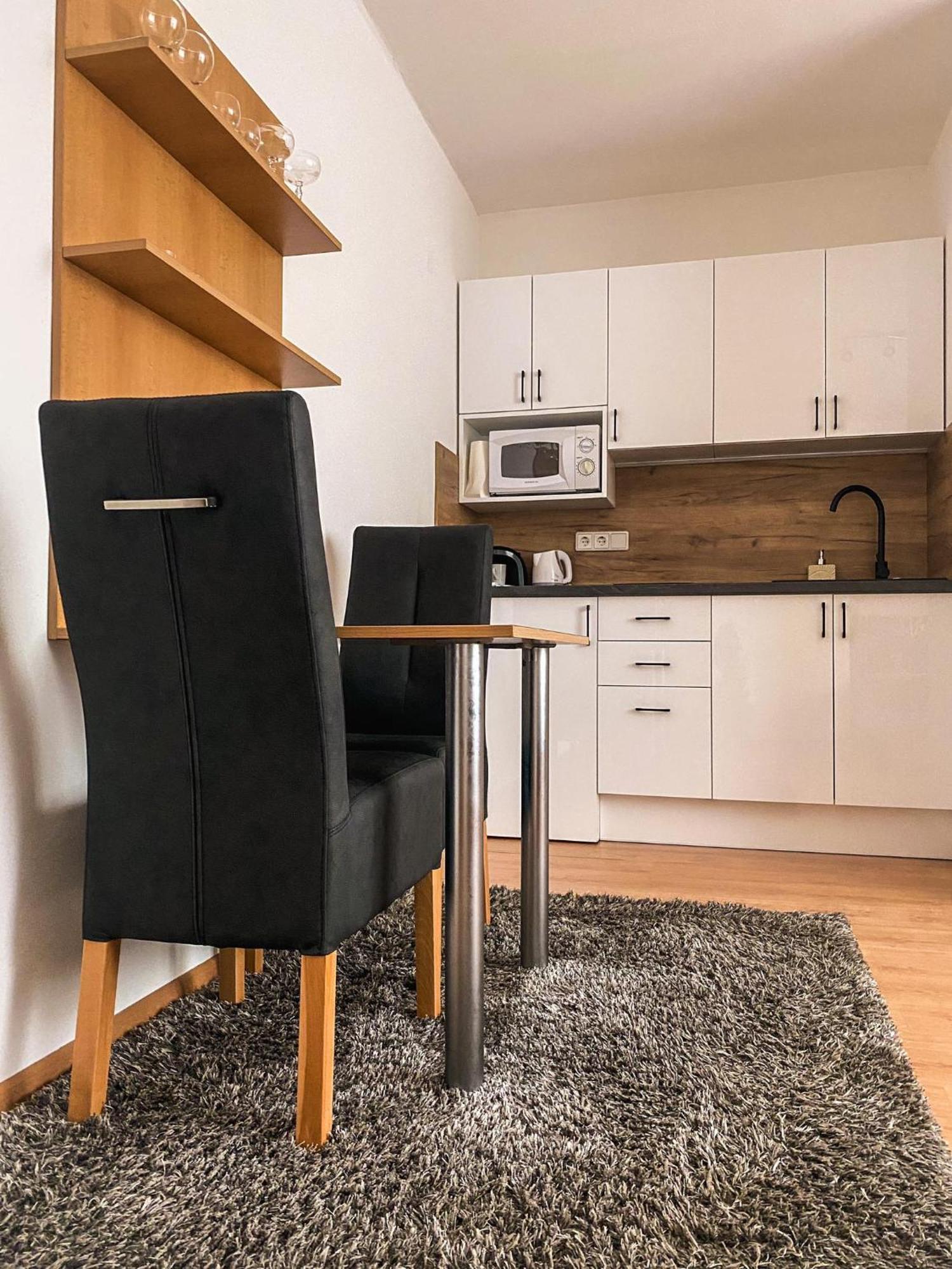 Apartmanovy Dom Adriana 주베레츠 외부 사진